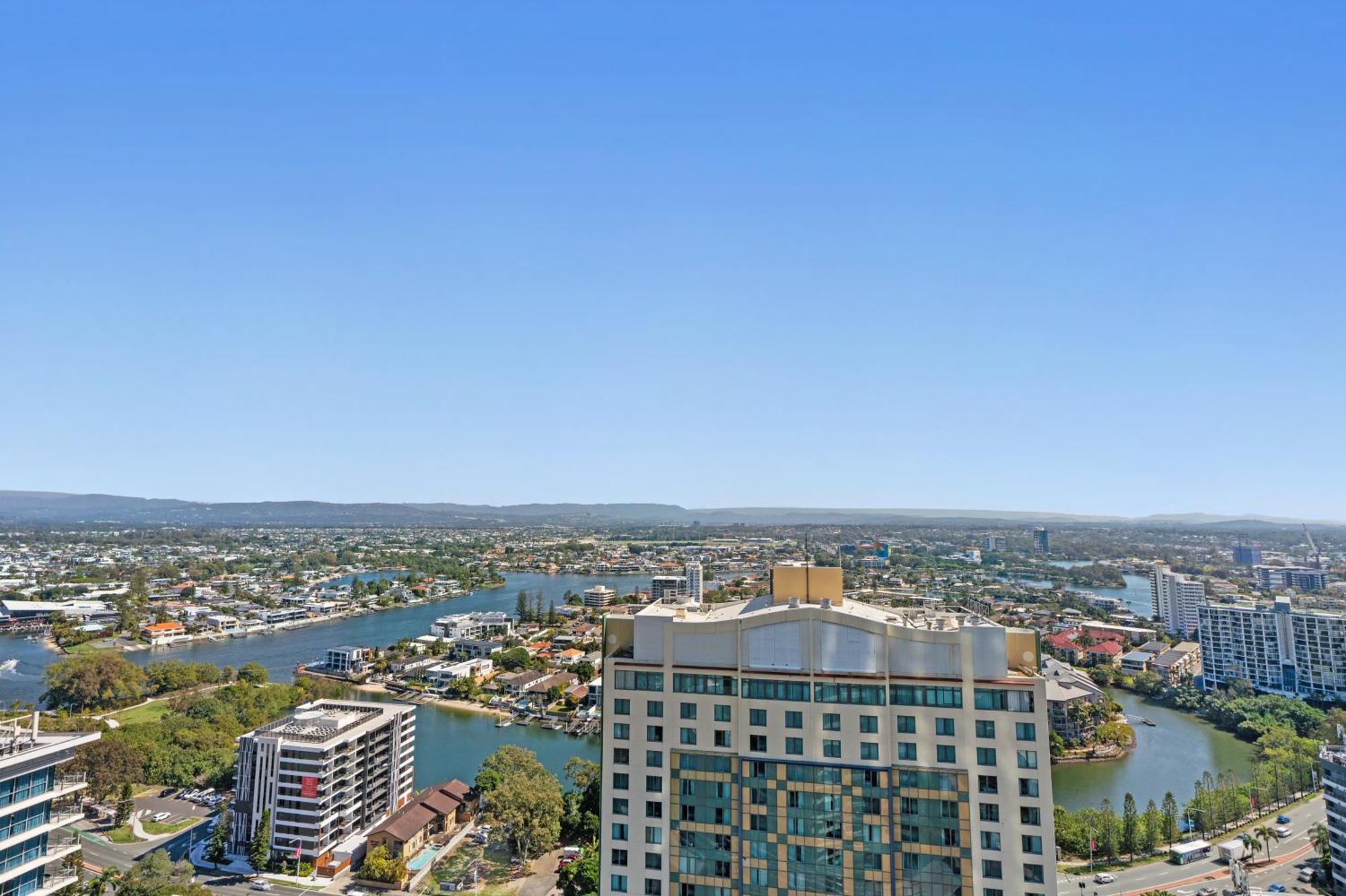 Q1 & - Official Resort Gold Coast