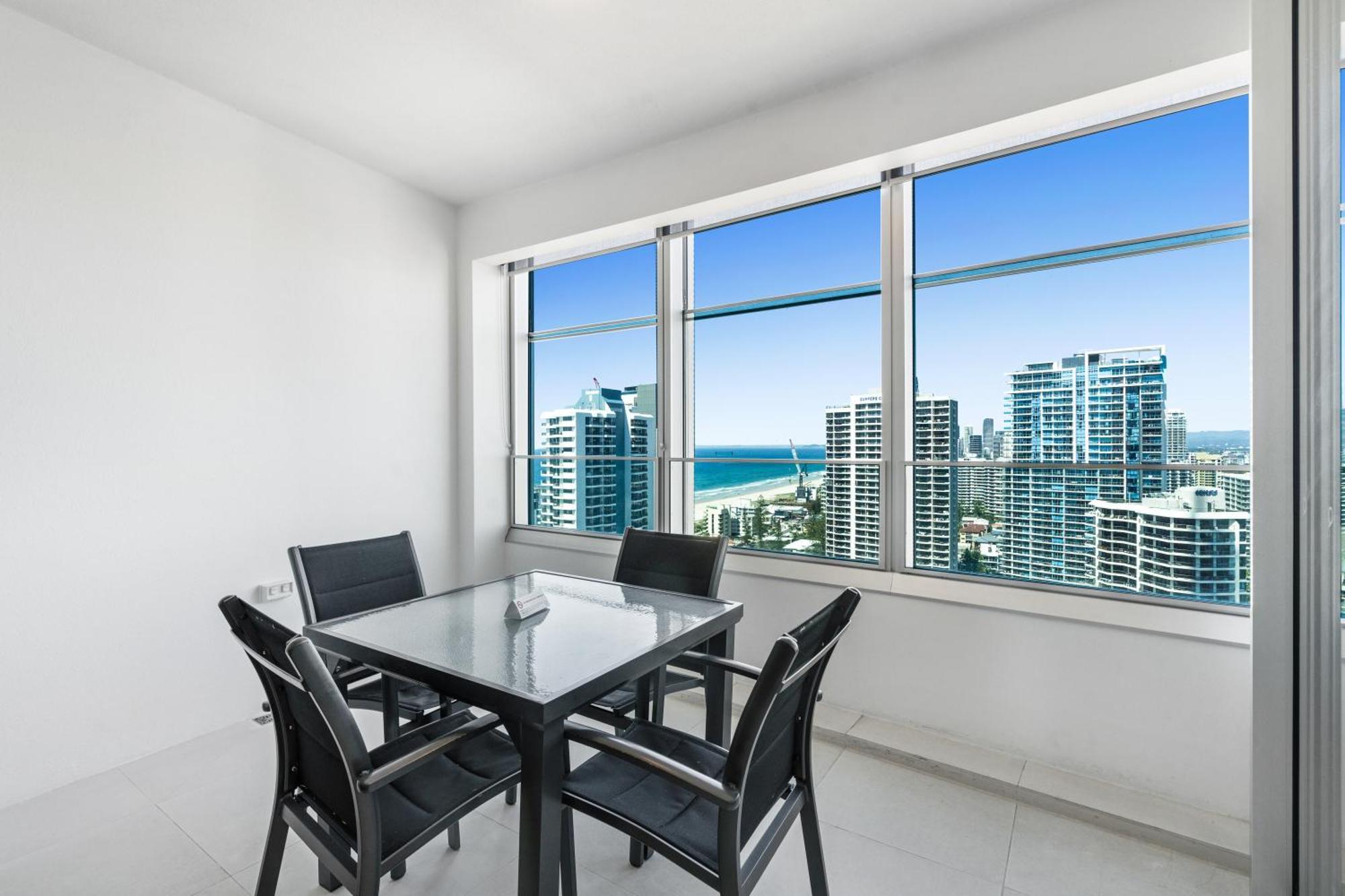 Resort Q1 & - Official Gold Coast