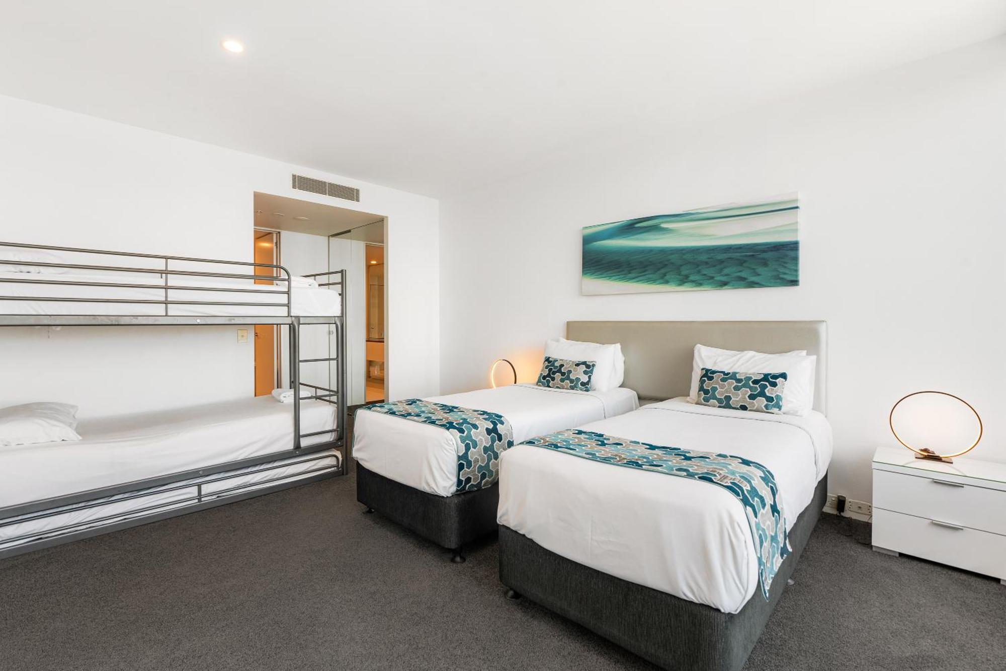 Q1 & - Official Resort Gold Coast